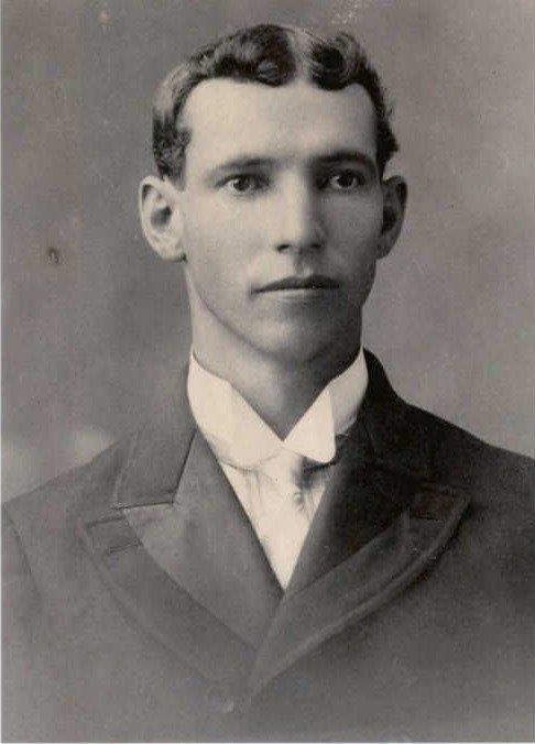 [Another pic of Ed Wilkerson]